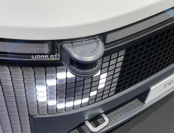 現(xiàn)代Trailer Drone概念卡車亮相，拉貨能手.jpg