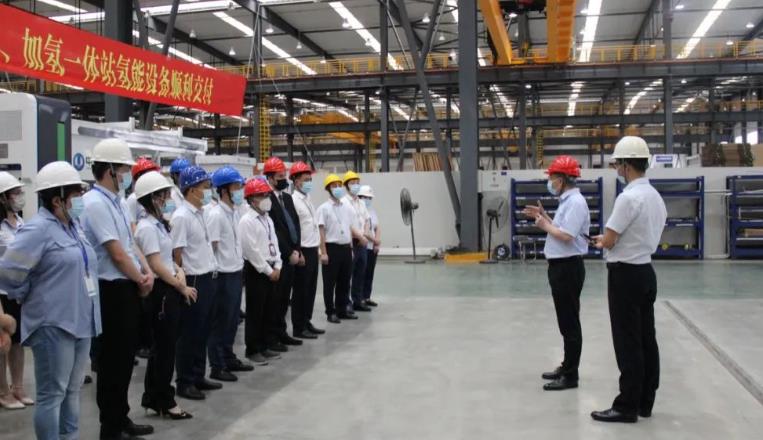 副總裁鐘驍下達發(fā)貨指令