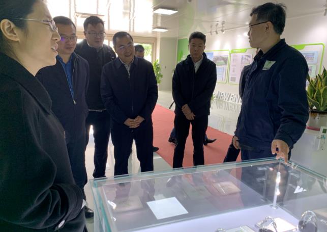 北京市大興區(qū)委副書記石銀峰一行調(diào)研濟(jì)平新能源.jpg